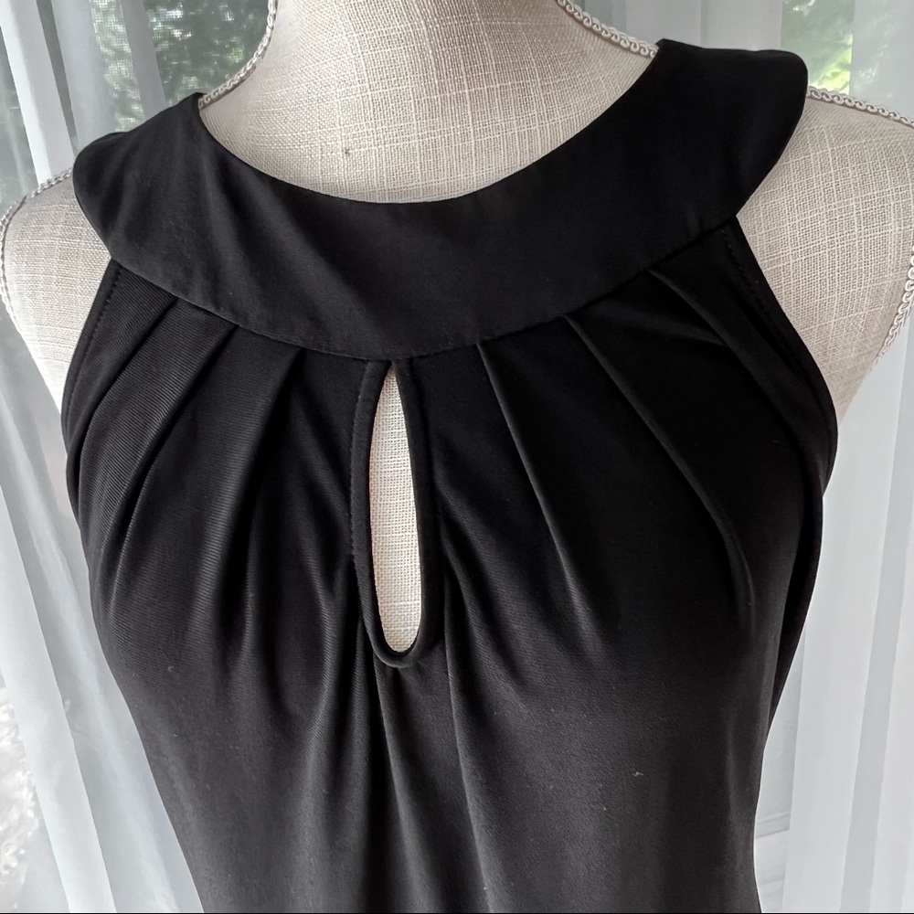 White House Black Market Sleeveless Top Keyhole Front and Back Black Sz S - Picture 3 of 16